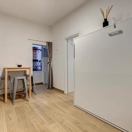 House G Апартаменты *